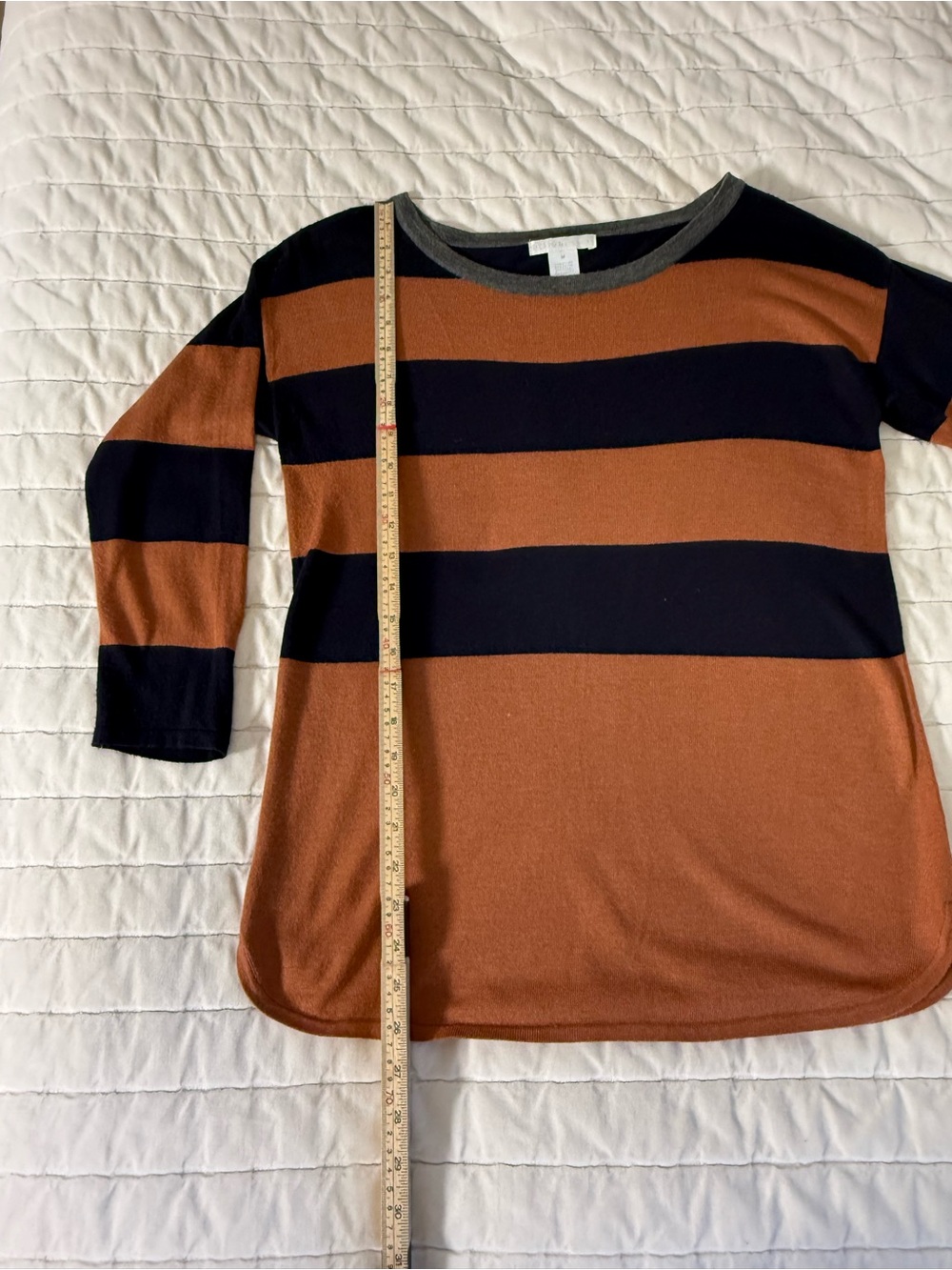 Design History Women’s Rust and Navy Wide-Stripe Long Sleeve Tee — Medium - Picture 7 of 8